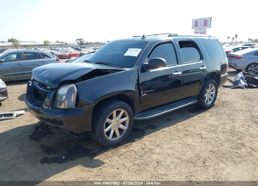 2008 GMC YUKON DENALI VIN: 1GKFK63848J227064