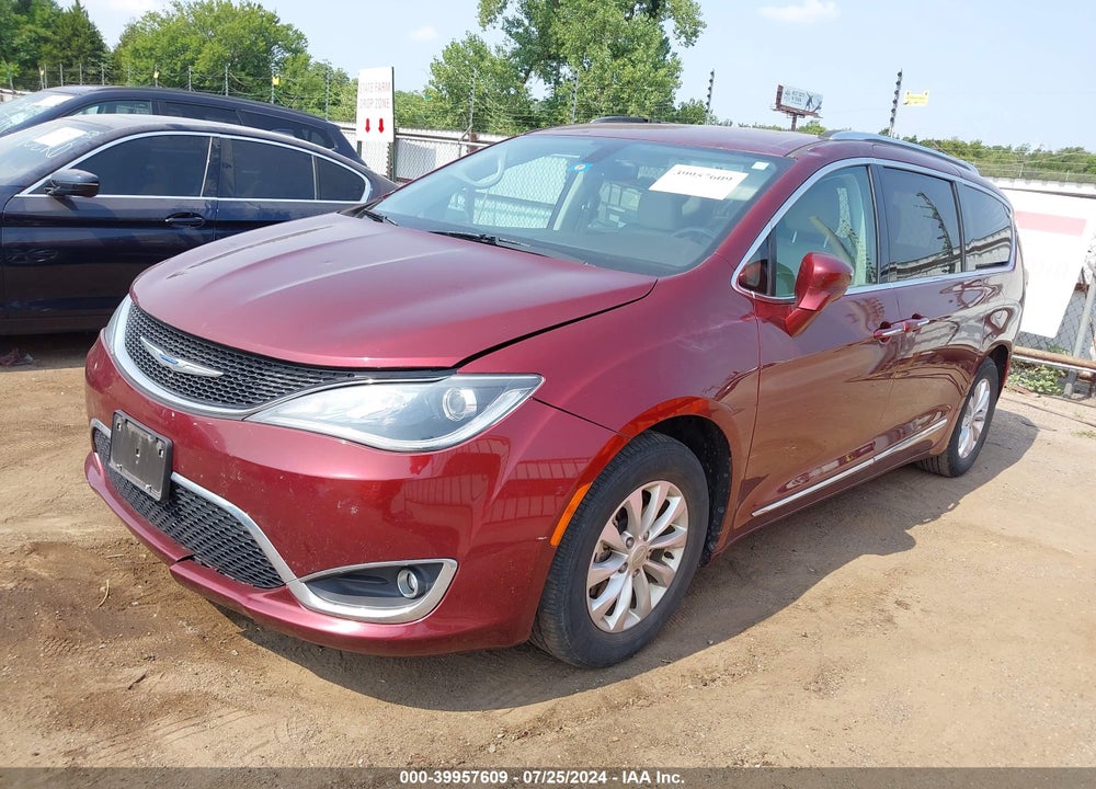 2019 CHRYSLER PACIFICA TOURING L VIN: 2C4RC1BG0KR554114
