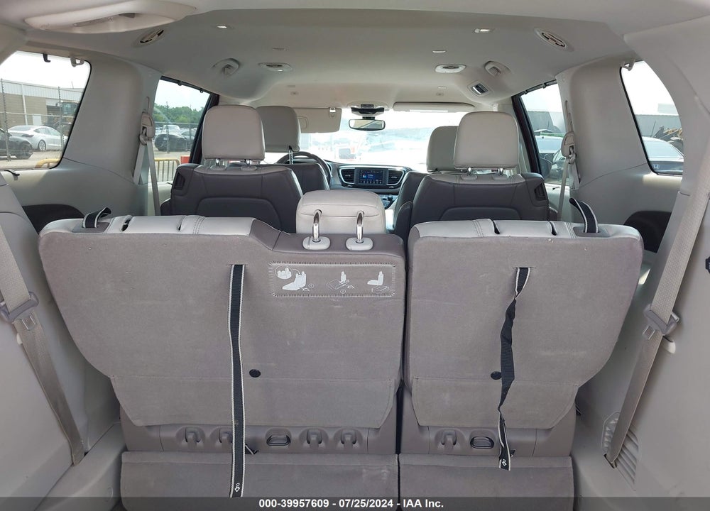 2019 CHRYSLER PACIFICA TOURING L VIN: 2C4RC1BG0KR554114