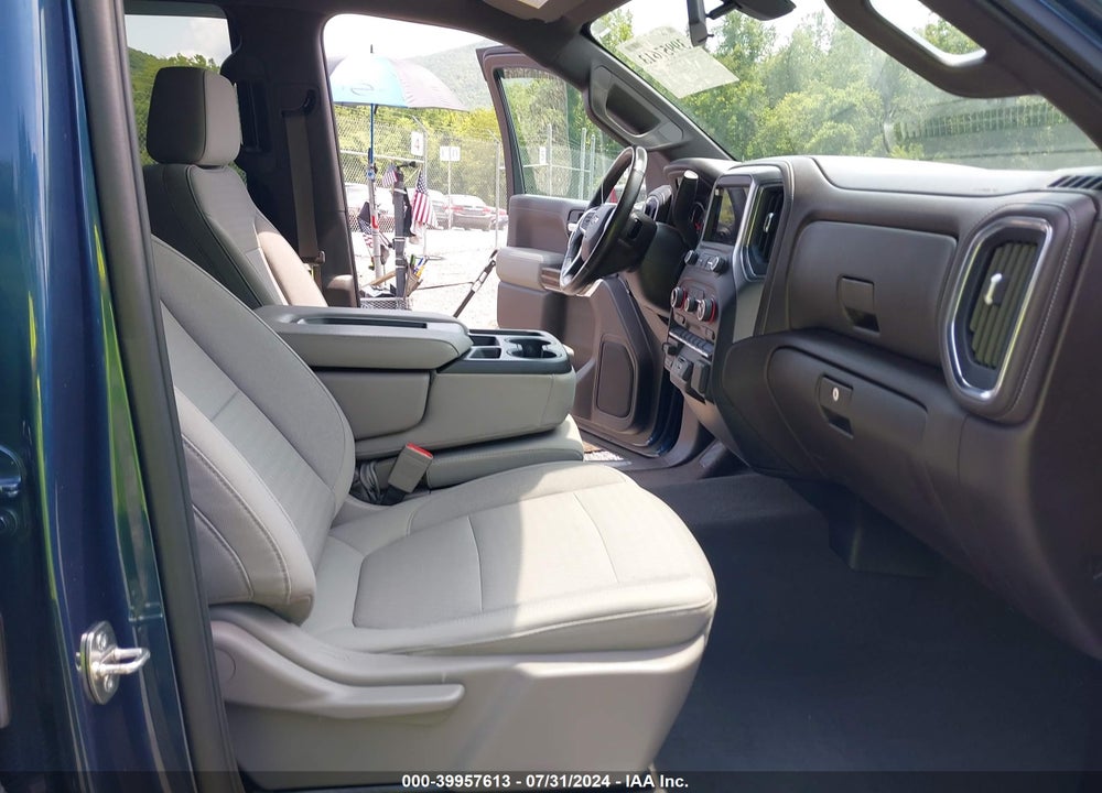 2019 CHEVROLET SILVERADO 1500 LT VIN: 1GCUYDED9KZ181708