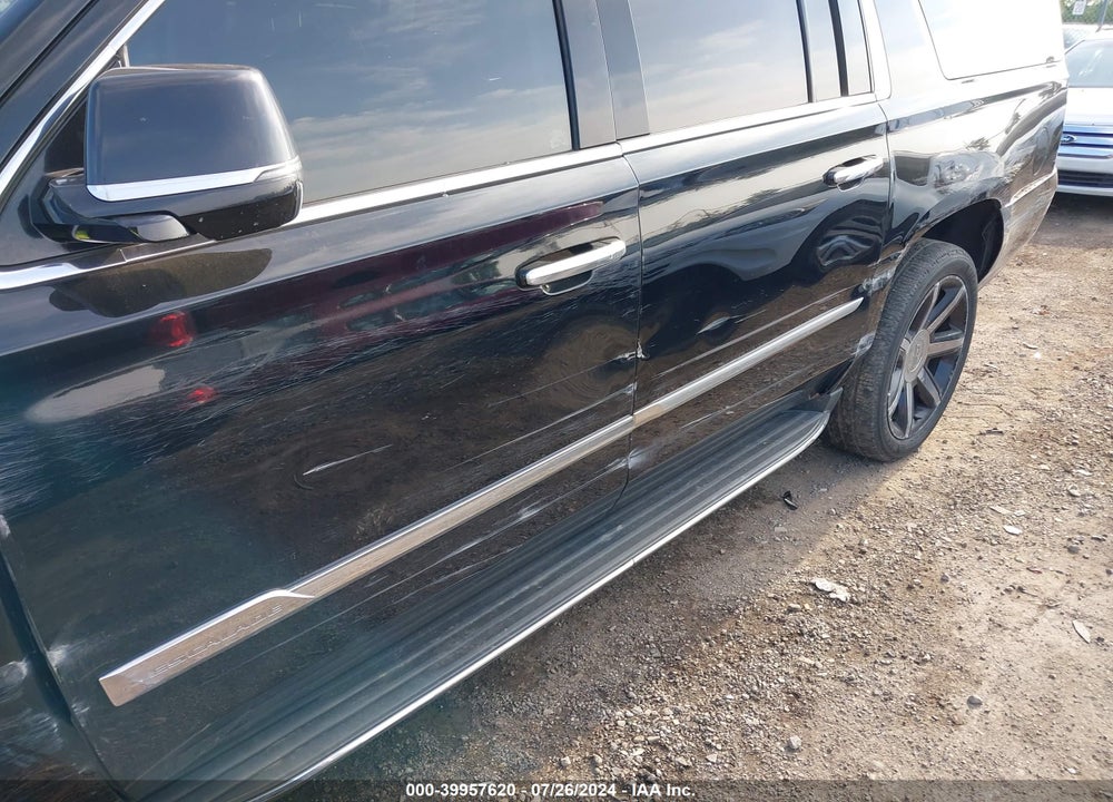 2017 CADILLAC ESCALADE ESV LUXURY VIN: 1GYS4HKJ4HR114277