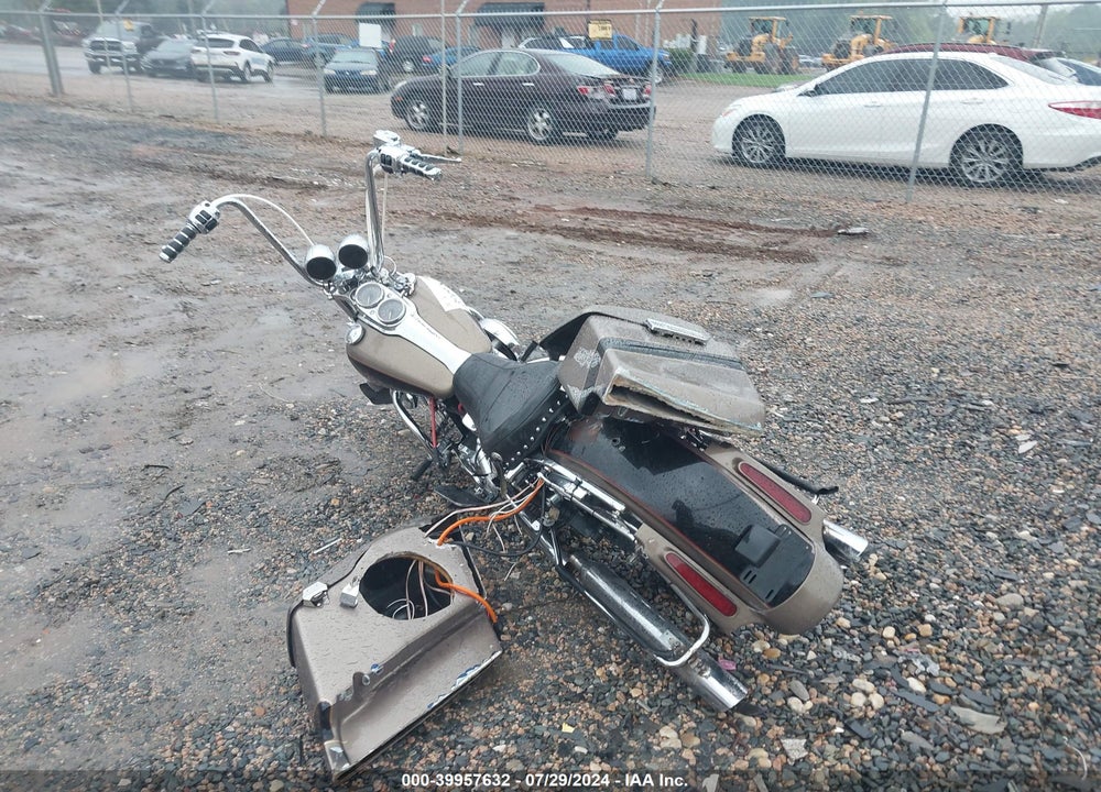 2005 HARLEY-DAVIDSON FXDL VIN: 1HD1GDV165K325514