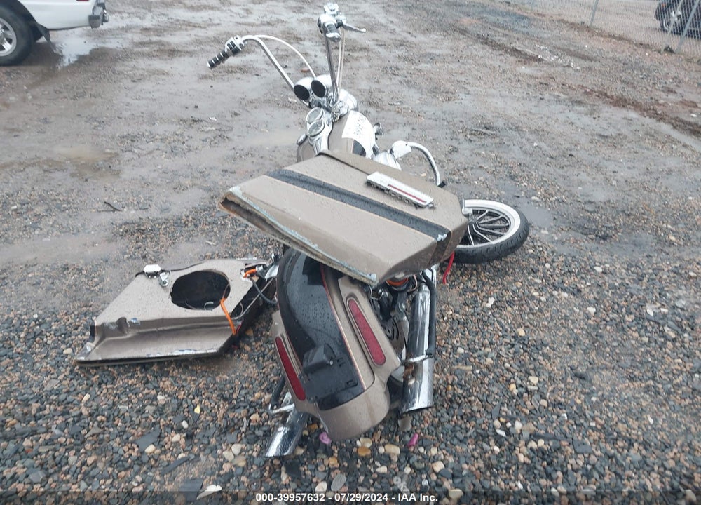 2005 HARLEY-DAVIDSON FXDL VIN: 1HD1GDV165K325514