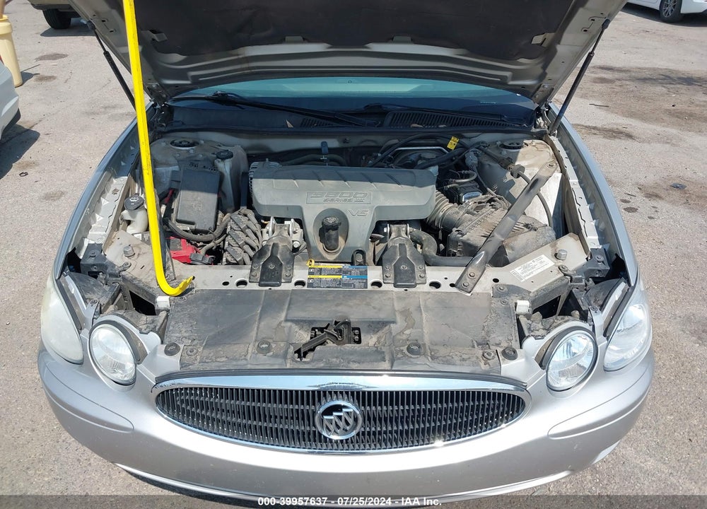2007 BUICK LACROSSE CX VIN: 2G4WC582471213483