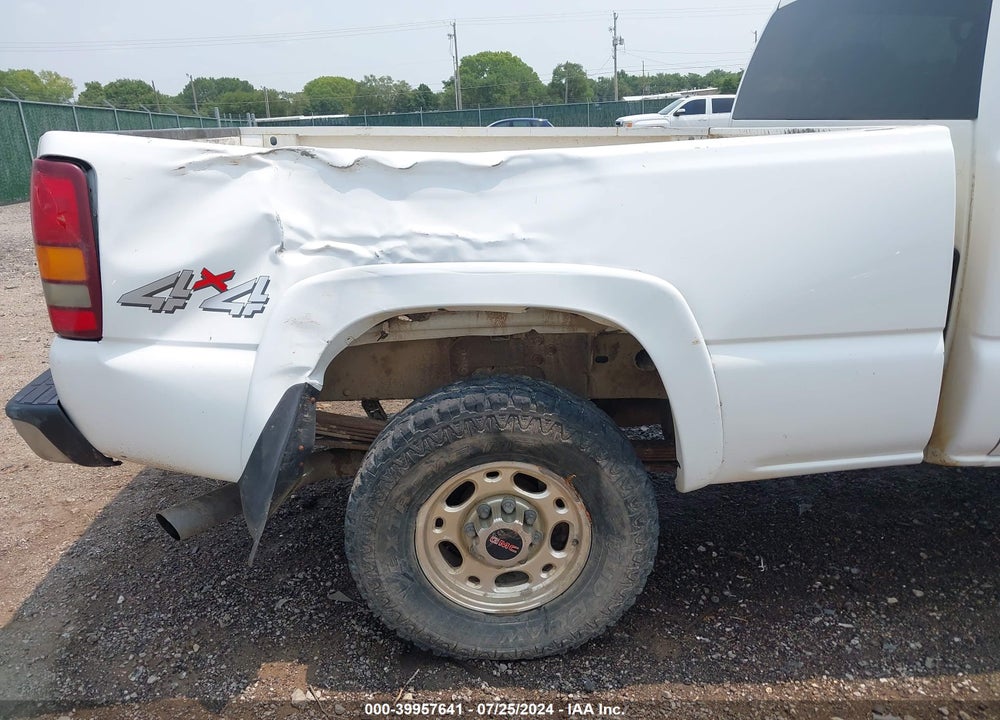 2003 GMC SIERRA 2500HD SLT VIN: 1GTHK23123F216303
