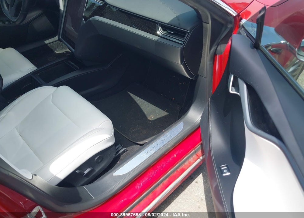 2018 TESLA MODEL S 100D/75D/P100D VIN: 5YJSA1E29JF261491