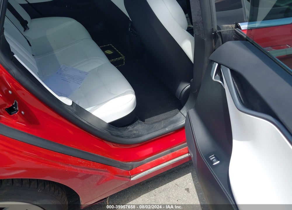 2018 TESLA MODEL S 100D/75D/P100D VIN: 5YJSA1E29JF261491