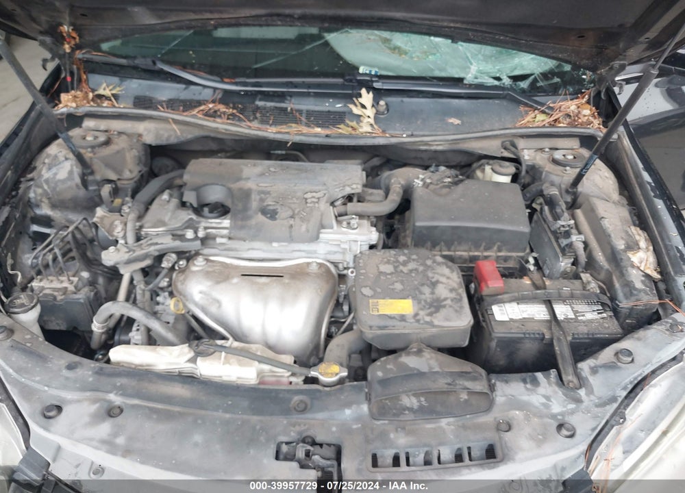 2015 TOYOTA CAMRY SE VIN: 4T1BF1FK2FU037280
