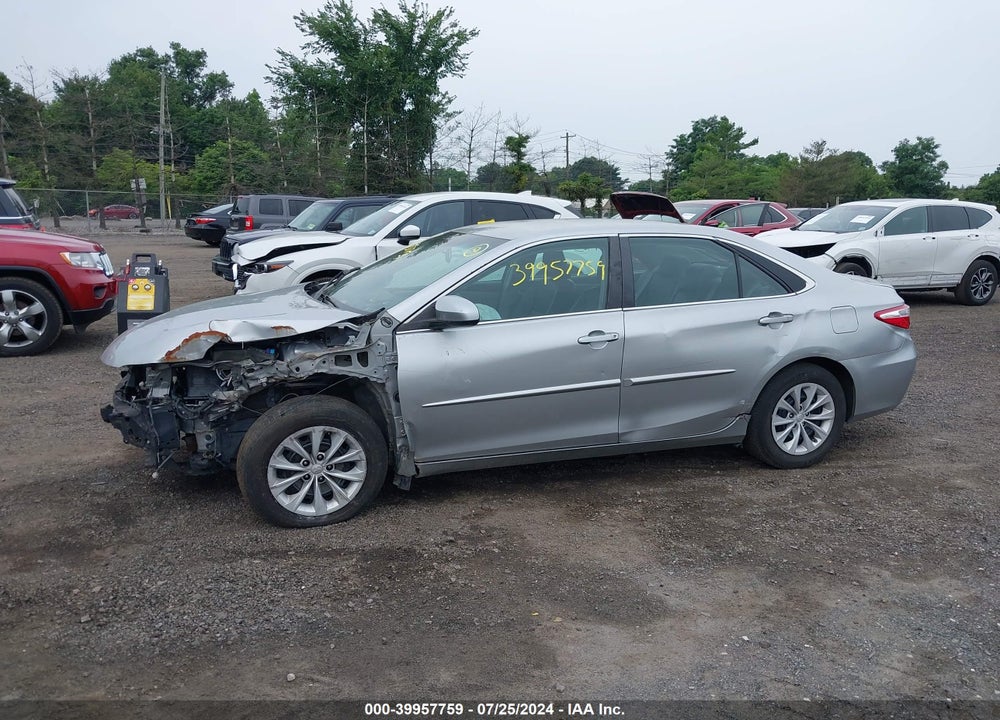 2016 TOYOTA CAMRY XLE/SE/LE/XSE/SE W/SPECIAL EDITION PKG VIN: 4T1BF1FK0GU135922
