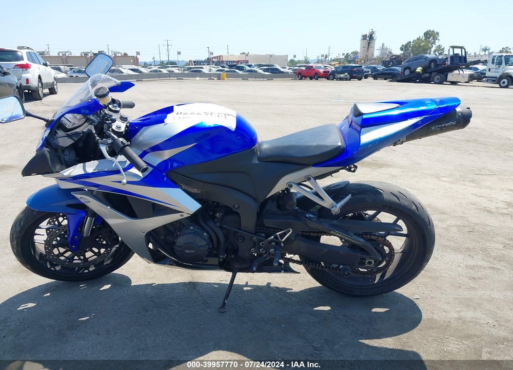 2007 HONDA CBR600 RR VIN: JH2PC40017M009572