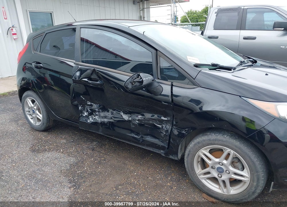 2018 FORD FIESTA SE VIN: 3FADP4EJXJM106305