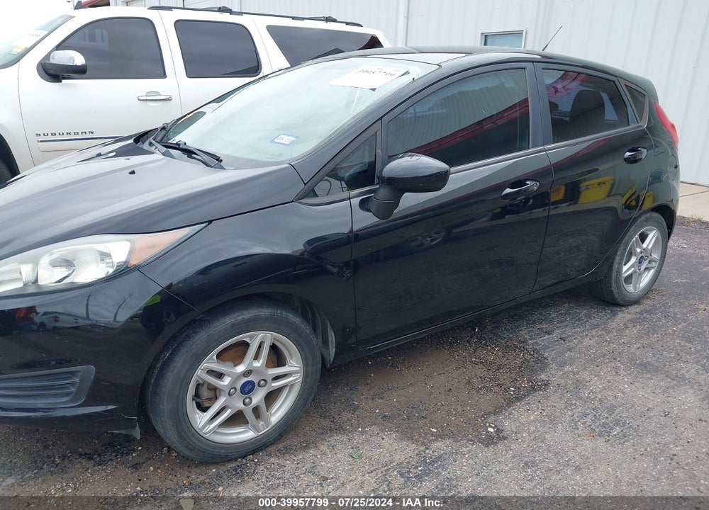2018 FORD FIESTA SE VIN: 3FADP4EJXJM106305