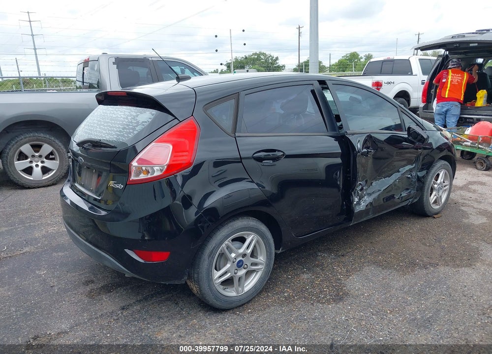 2018 FORD FIESTA SE VIN: 3FADP4EJXJM106305
