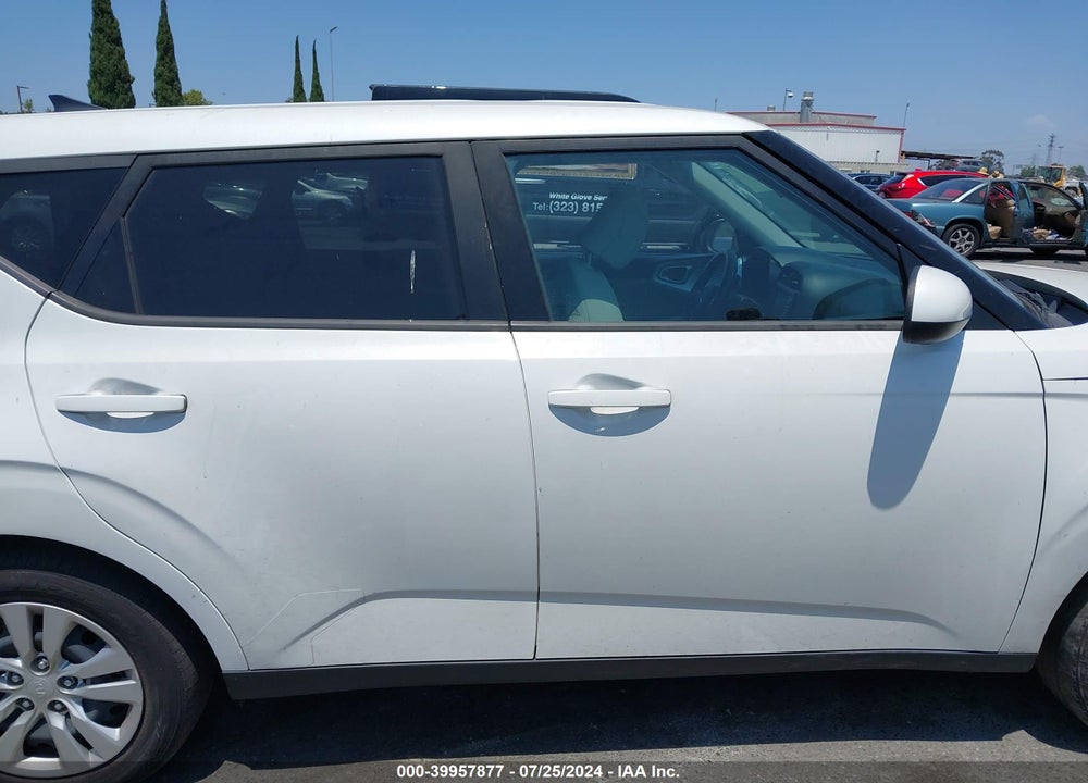 2020 KIA SOUL LX VIN: KNDJ23AU7L7701356