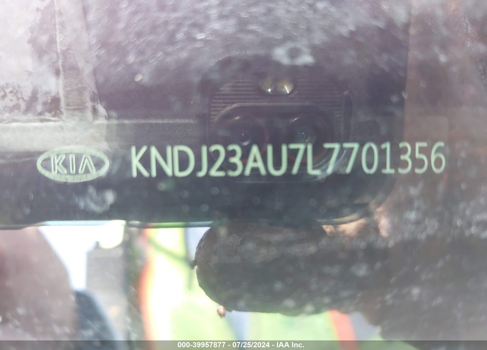 2020 KIA SOUL LX VIN: KNDJ23AU7L7701356
