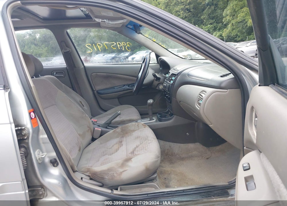 2004 NISSAN SENTRA VIN: 3N1CB51A14L561301