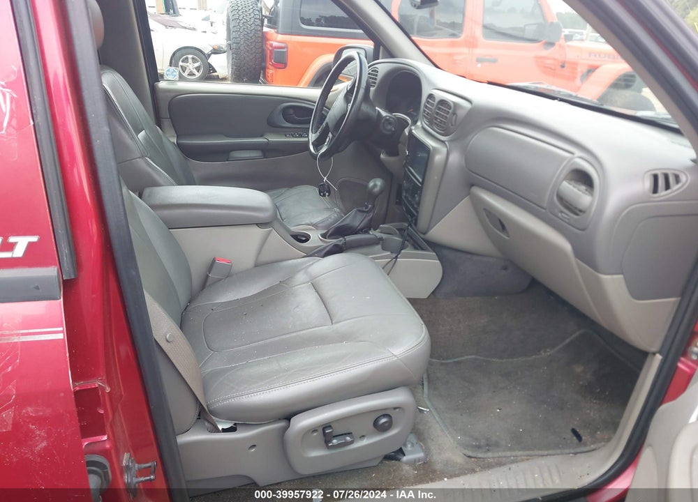 2003 CHEVROLET TRAILBLAZER EXT LT VIN: 1GNES16S236110815