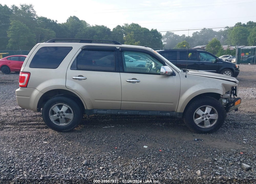 2010 FORD ESCAPE XLT VIN: 1FMCU9D73AKC03933