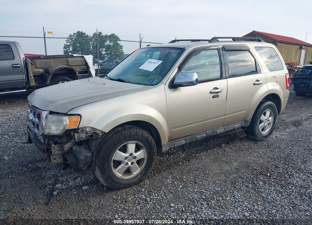 2010 FORD ESCAPE XLT VIN: 1FMCU9D73AKC03933