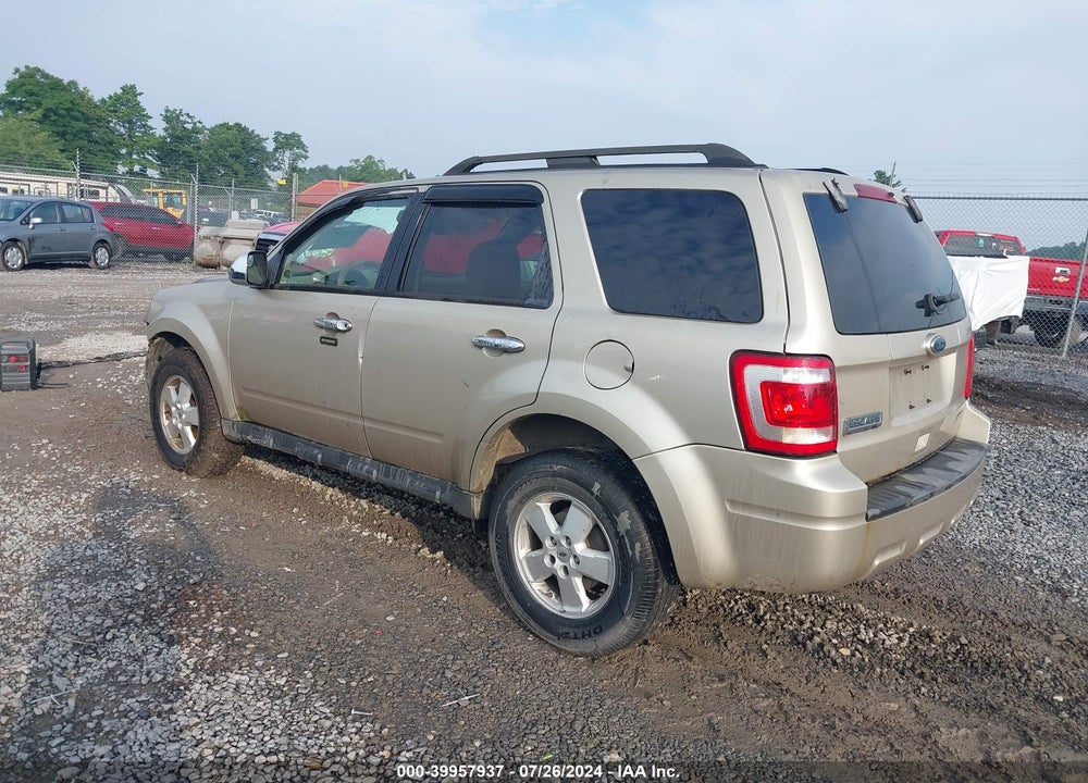 2010 FORD ESCAPE XLT VIN: 1FMCU9D73AKC03933