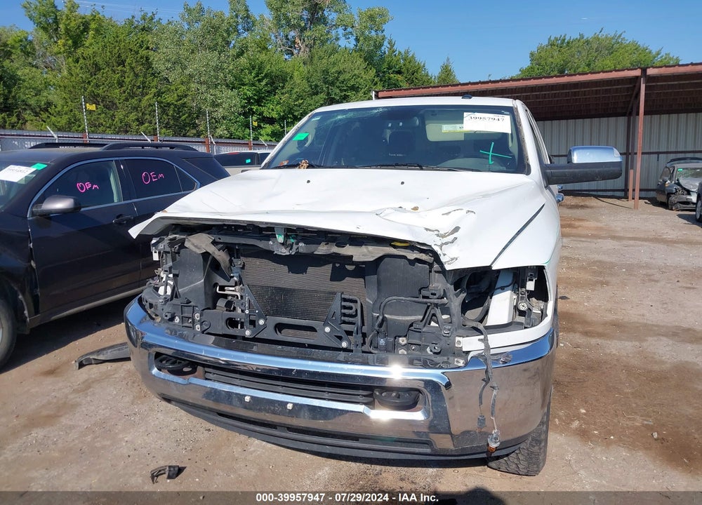 2017 RAM 2500 TRADESMAN 4X4 8' BOX VIN: 3C6UR5HJXHG780962
