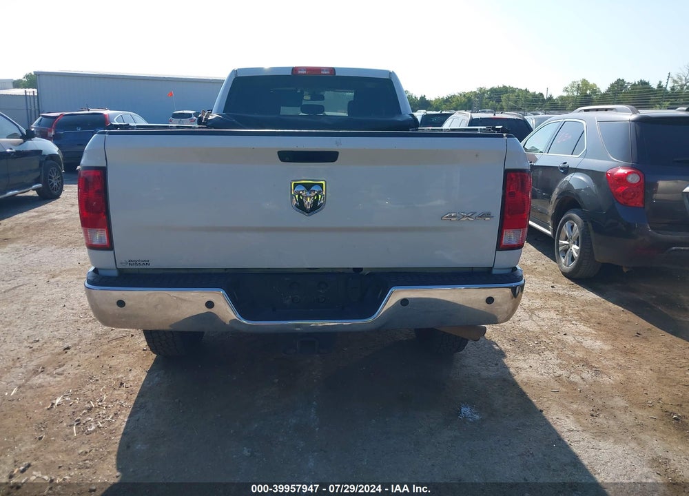 2017 RAM 2500 TRADESMAN 4X4 8' BOX VIN: 3C6UR5HJXHG780962