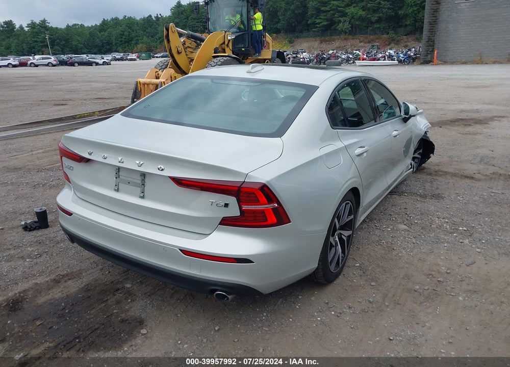 2019 VOLVO S60 T6 MOMENTUM VIN: 7JRA22TK5KG016245