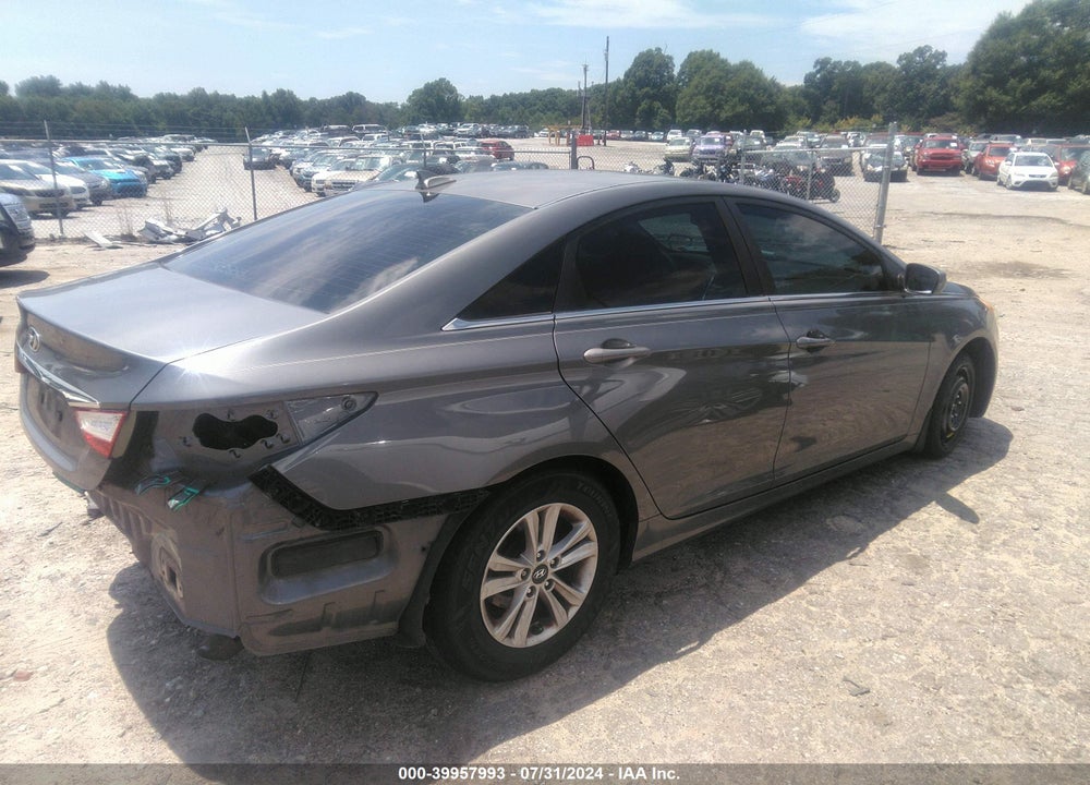 2013 HYUNDAI SONATA GLS VIN: 5NPEB4AC8DH625612