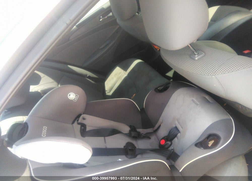 2013 HYUNDAI SONATA GLS VIN: 5NPEB4AC8DH625612