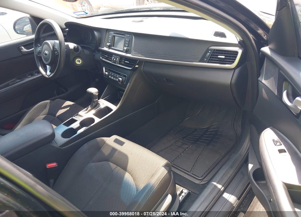 2016 KIA OPTIMA LX VIN: 5XXGT4L3XGG104409