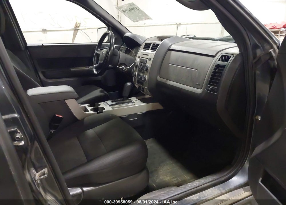 2009 FORD ESCAPE XLT VIN: 1FMCU93G49KA10123