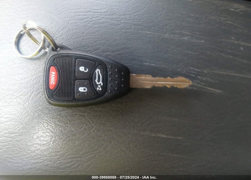 2007 JEEP LIBERTY SPORT VIN: 1J4GL48K47W639857