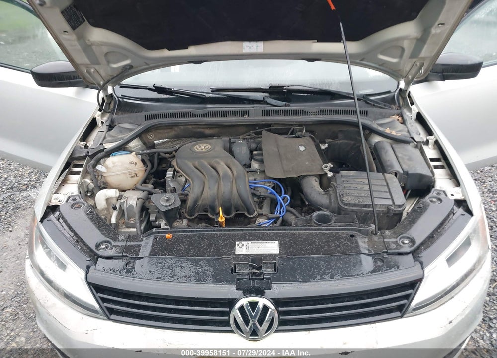 2011 VOLKSWAGEN JETTA 2.0L S VIN: 3VW2K7AJ3BM331977