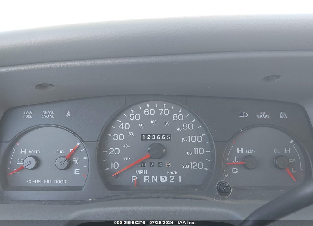 2004 MERCURY GRAND MARQUIS VIN: 2MEFM75W84X650480