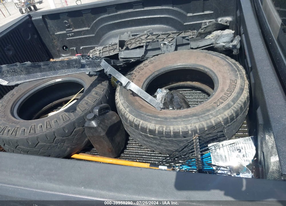 2015 RAM 1500 SLT VIN: 1C6RR6GT4FS561449