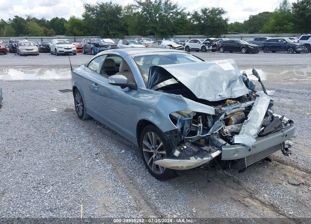 2013 VOLVO C70 T5 VIN: YV1672MC8DJ141057