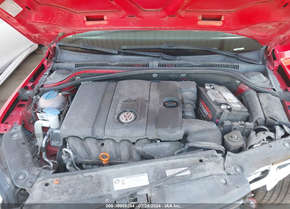 2013 VOLKSWAGEN JETTA 2.5L SE VIN: 3VWDP7AJXDM380929