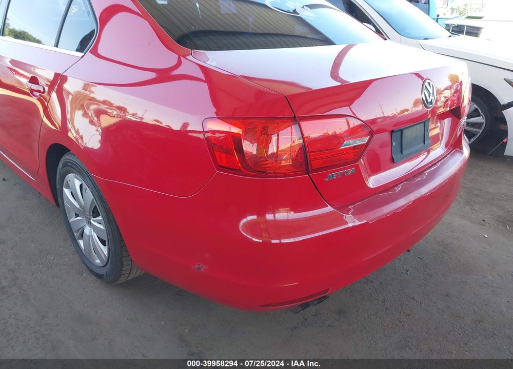 2013 VOLKSWAGEN JETTA 2.5L SE VIN: 3VWDP7AJXDM380929