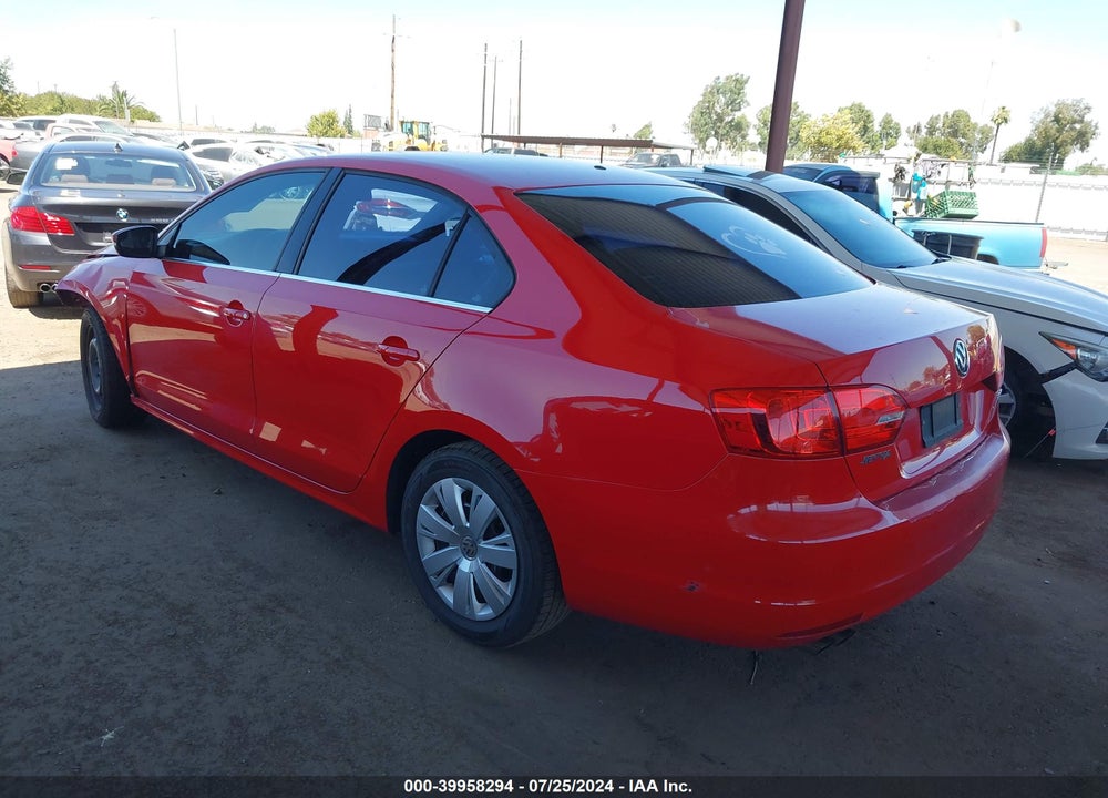 2013 VOLKSWAGEN JETTA 2.5L SE VIN: 3VWDP7AJXDM380929