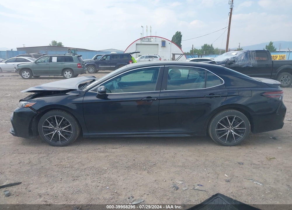 2021 TOYOTA CAMRY SE/SE NIGHTSHADE EDITION VIN: 4T1G11AK3MU411758