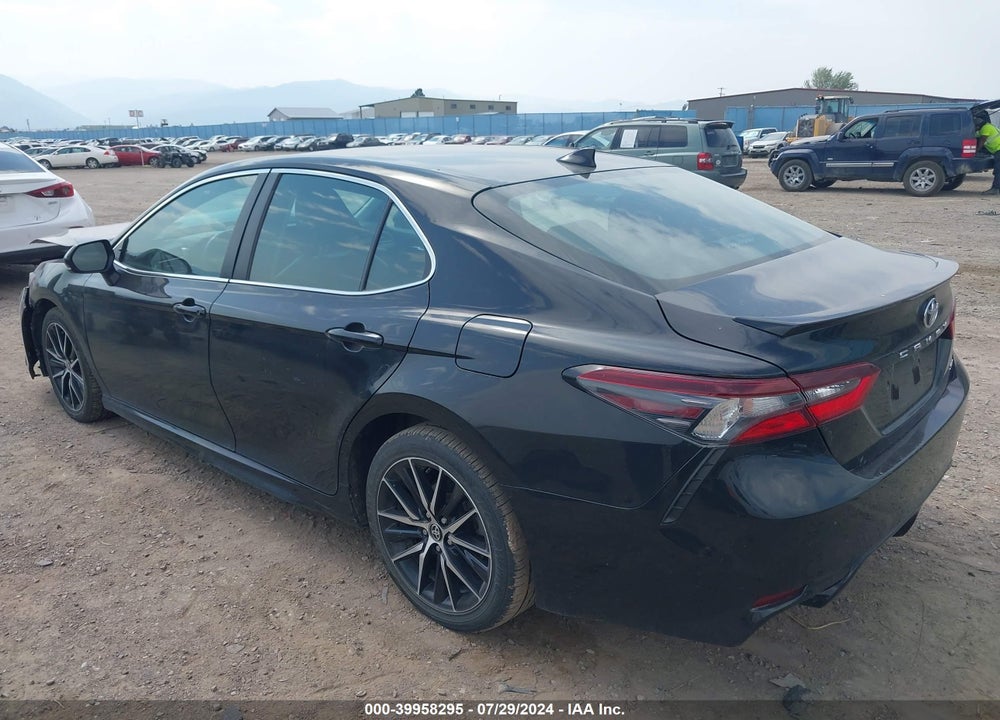 2021 TOYOTA CAMRY SE/SE NIGHTSHADE EDITION VIN: 4T1G11AK3MU411758