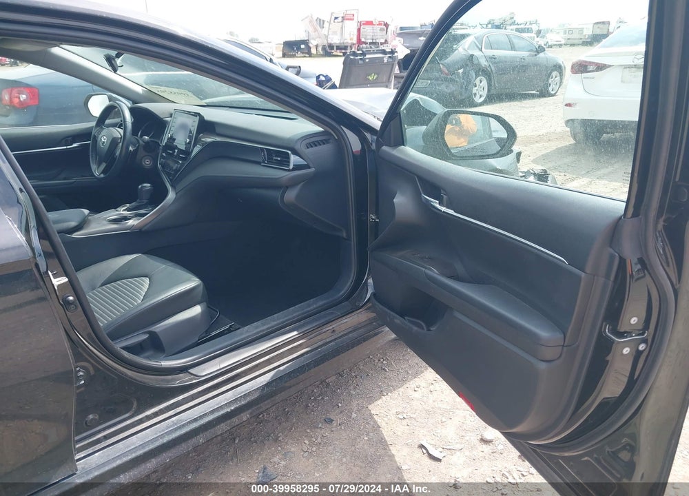 2021 TOYOTA CAMRY SE/SE NIGHTSHADE EDITION VIN: 4T1G11AK3MU411758