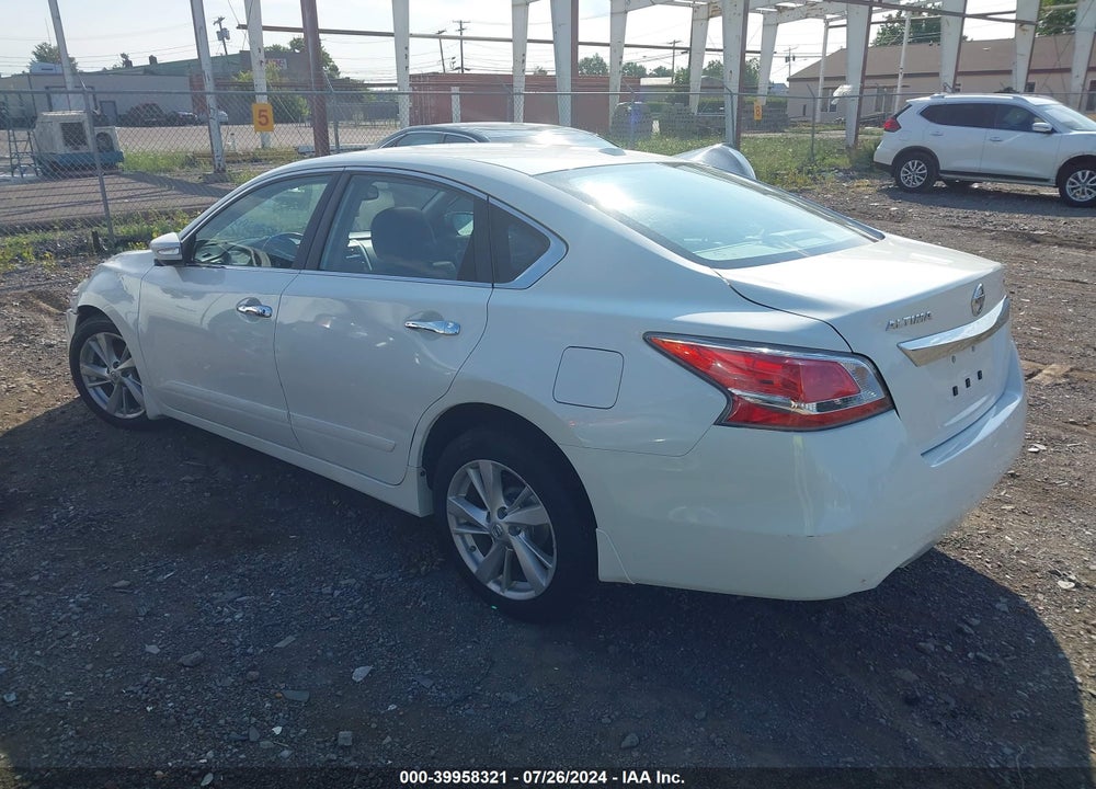 2015 NISSAN ALTIMA VIN: 1N4AL3AP4FN377845