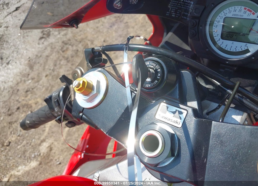 2003 KAWASAKI ZX636 B1 VIN: JKBZXJB153A005827