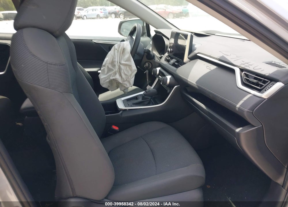 2024 TOYOTA RAV4 LE VIN: 2T3H1RFV1RW321657