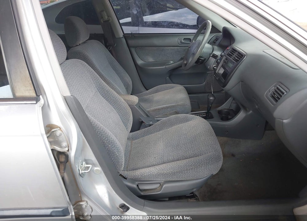 1999 HONDA CIVIC LX VIN: 2HGEJ6679XH511711