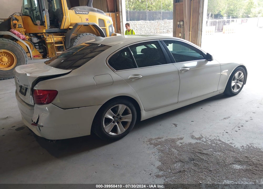 2012 BMW 528I XDRIVE VIN: WBAXH5C54CDW05578