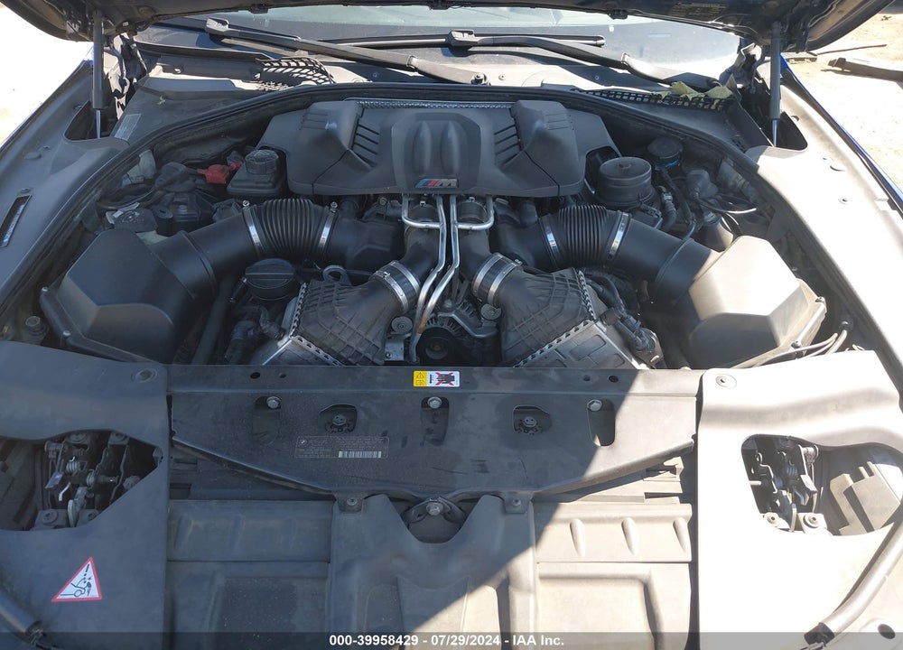 2012 BMW M6 VIN: WBSLZ9C5XCC985482