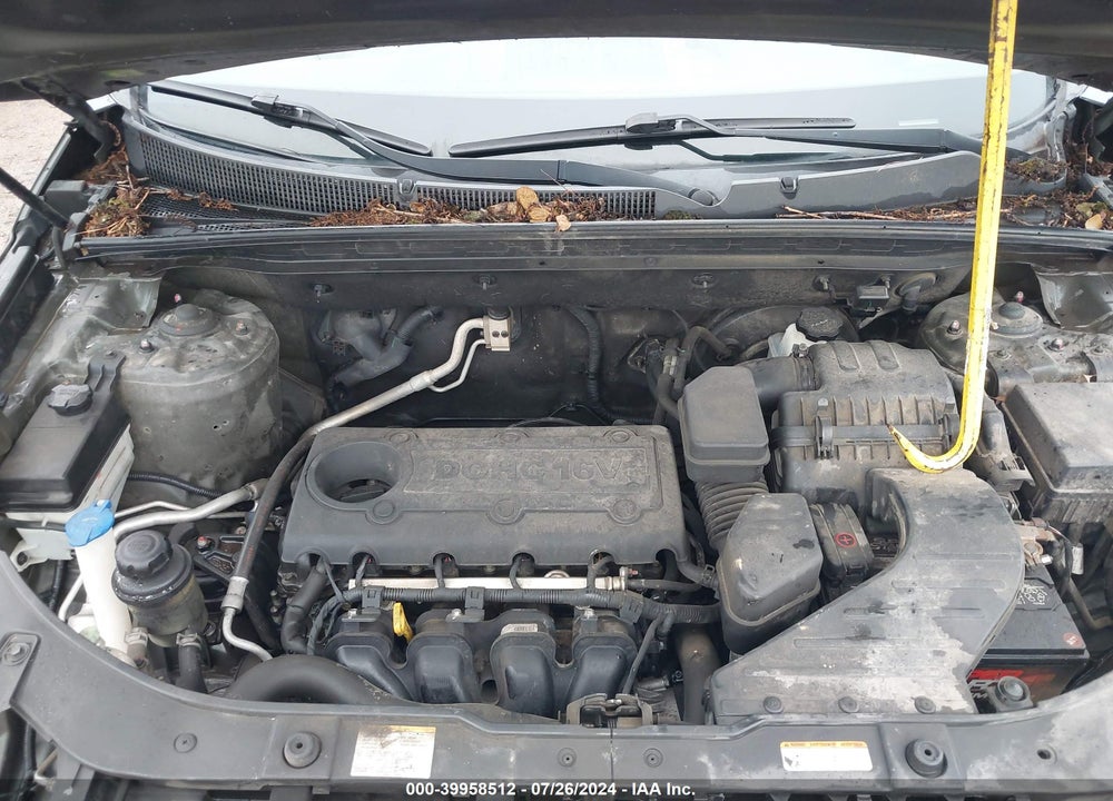 2012 KIA SORENTO LX VIN: 5XYKT3A18CG195255