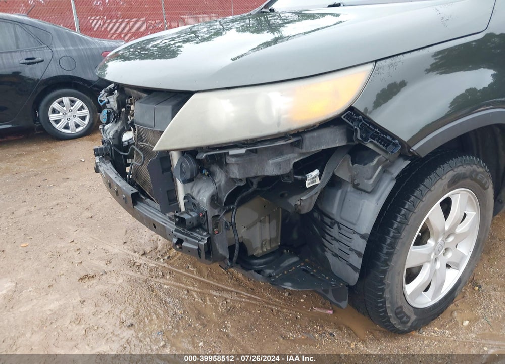 2012 KIA SORENTO LX VIN: 5XYKT3A18CG195255